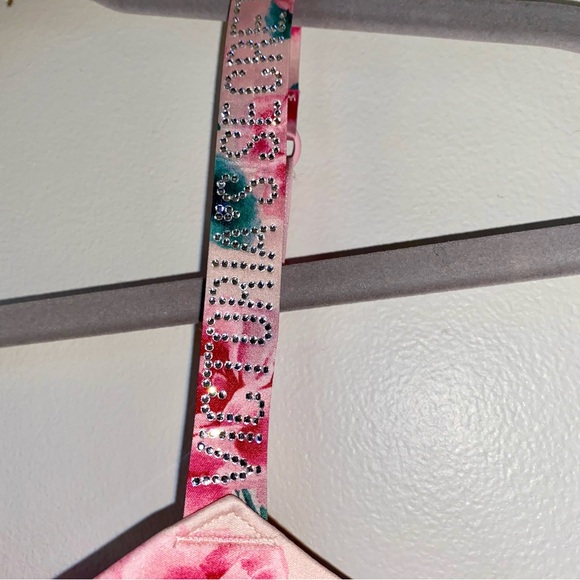 Like NEW Victoria Secret Very Sexy Rose Print Glitter straps, Push-Up Bra 32D - Picture 4 of 10